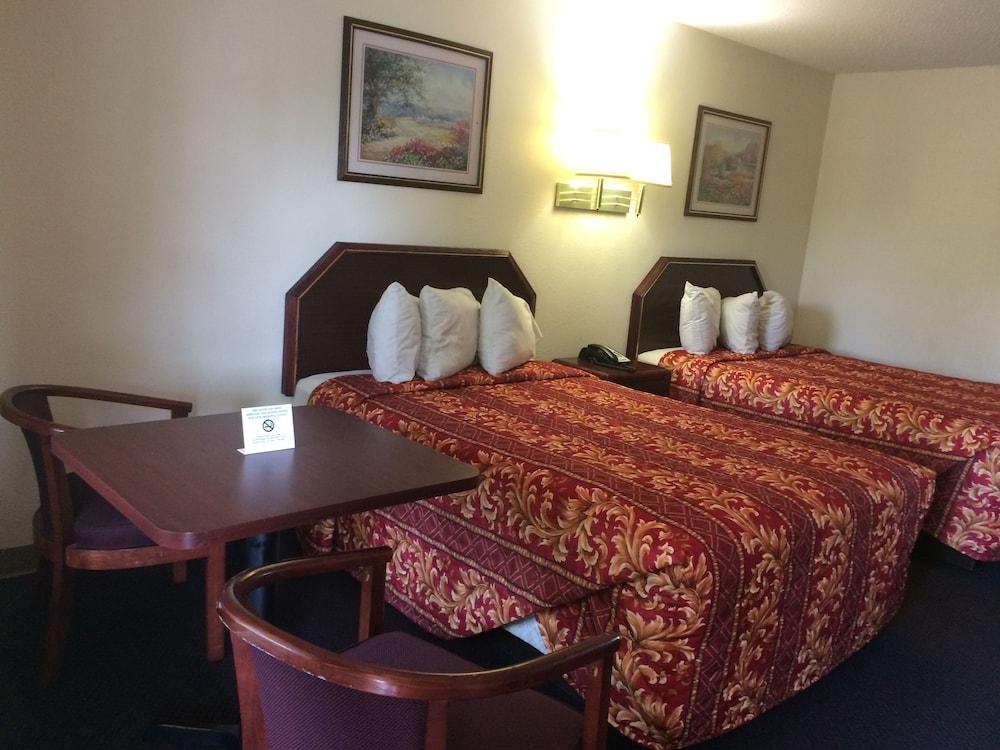 Luxury Inn & Suites Selma Ngoại thất bức ảnh