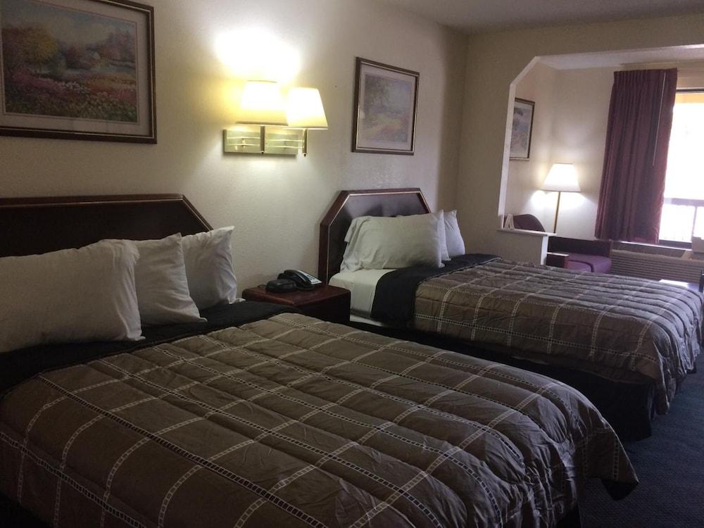 Luxury Inn & Suites Selma Ngoại thất bức ảnh